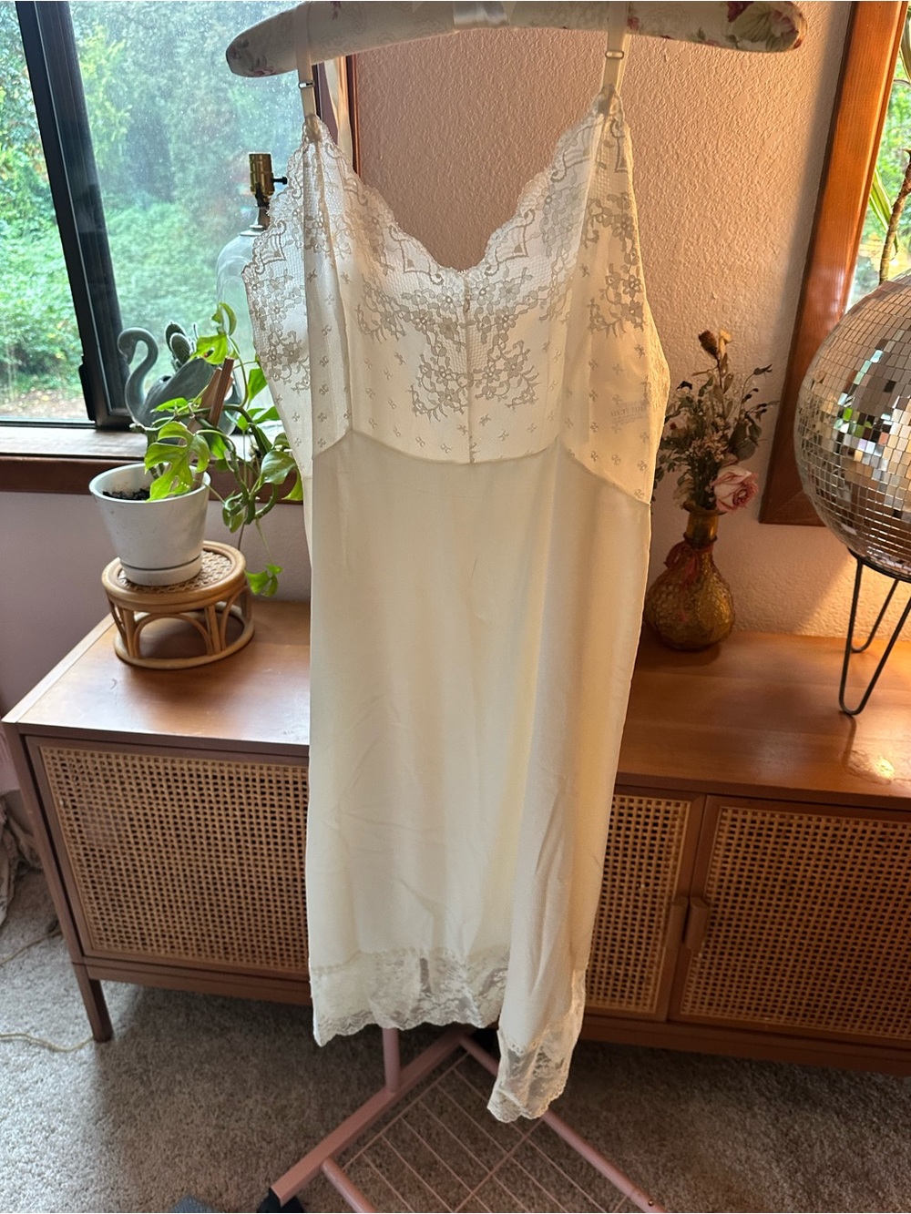 Vintage 80s vanity fair slip dress